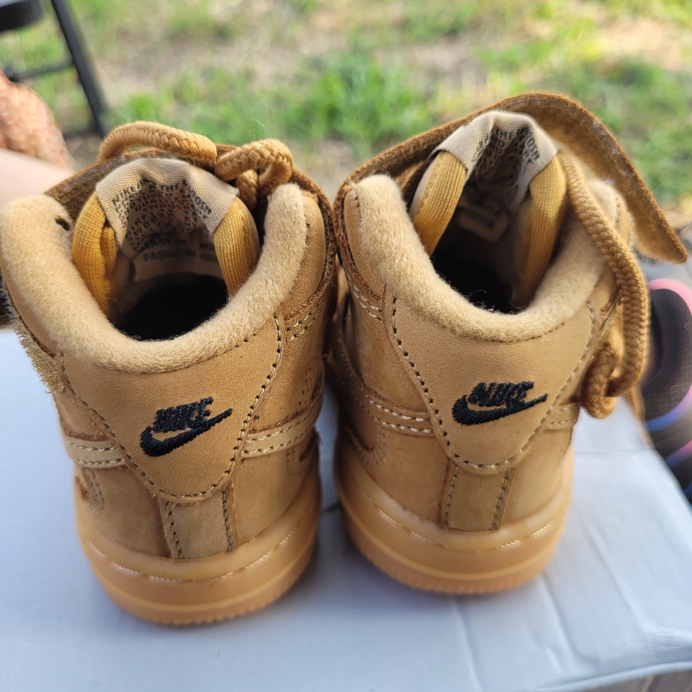 Nike shoes